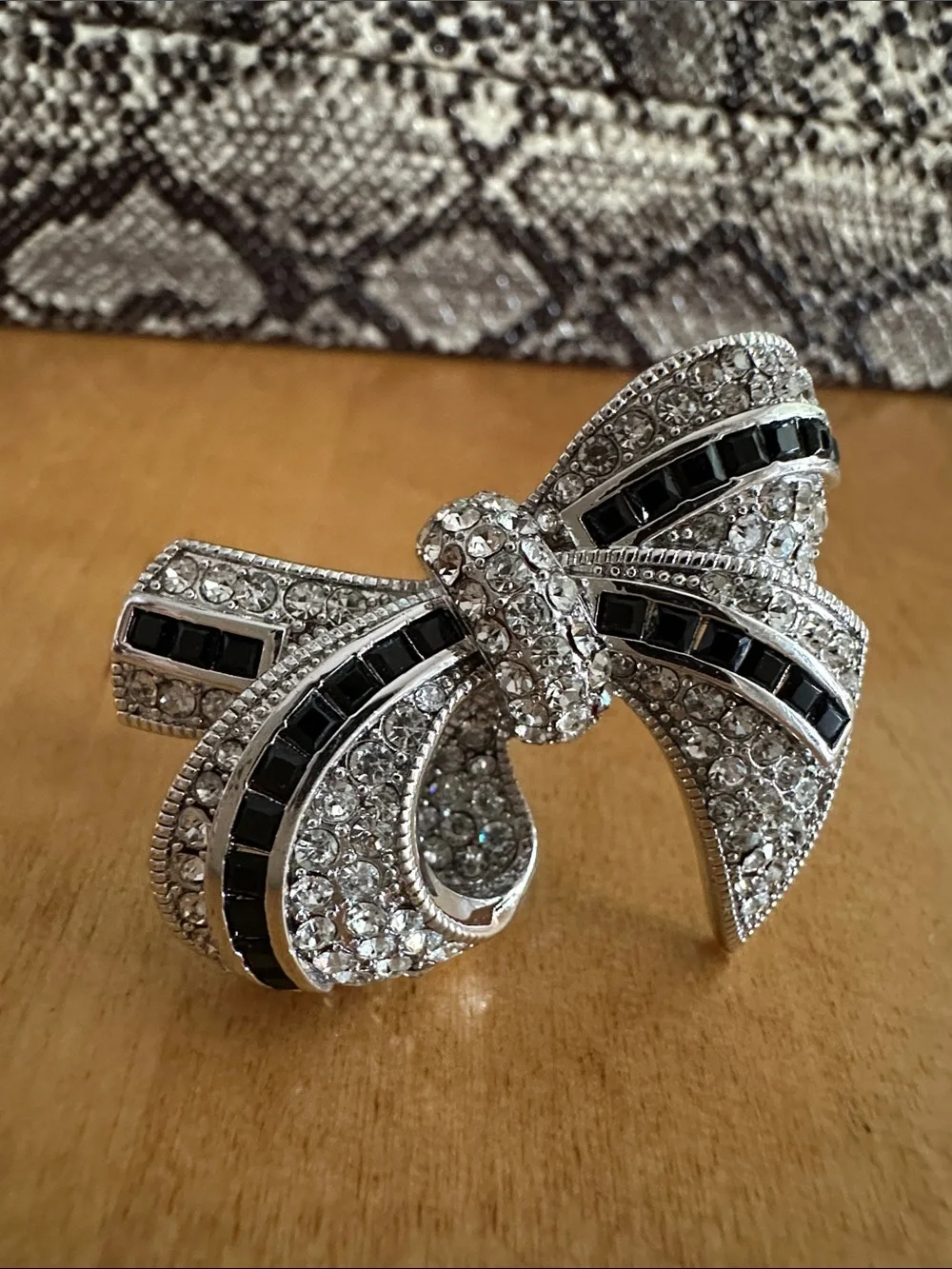 Joan Boyce Silver-Tone Crystal Bow Statement Ring Size 9